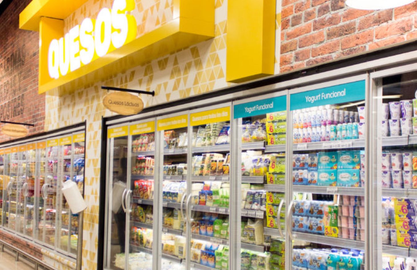 Zona de lacteos y quesos Euro Supermercado Jardines Llanogrande